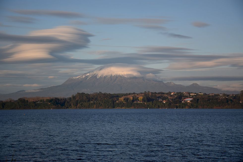 E04ap-0238-1-Puerto-Varas-Mole-Calbuco-4-5-m.jpg