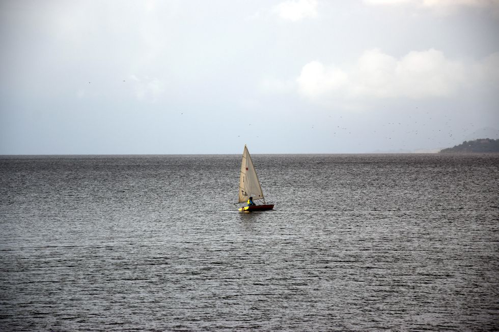 F067ap-882-1-Puerto-Varas-Lago-Llanquihue-Segler-10-8-m.jpg