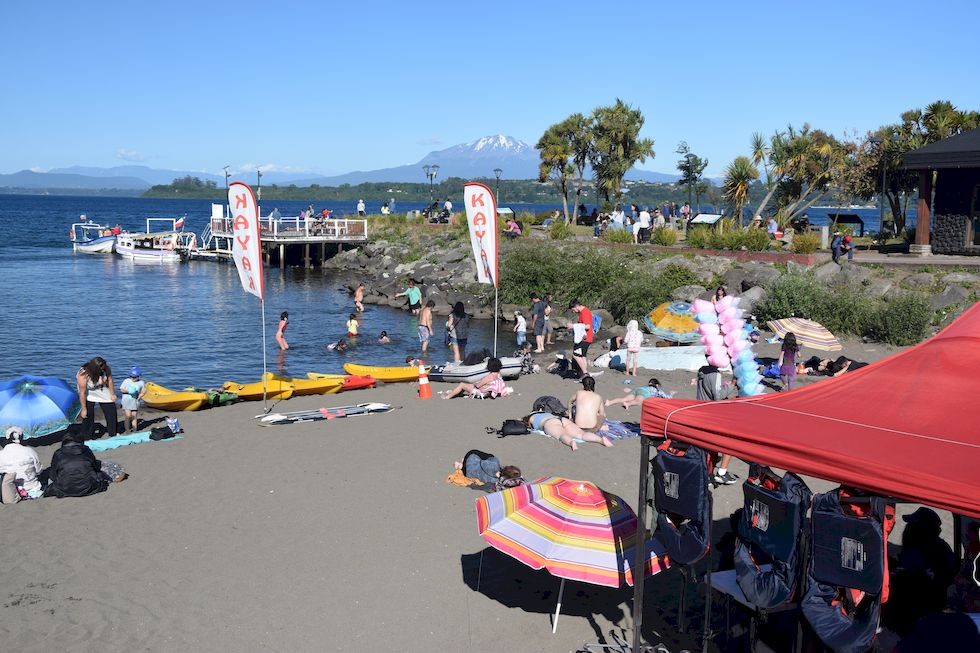 I006ap-0751-1-Puerto-Varas-Mole-Strand-11-1-m.jpg