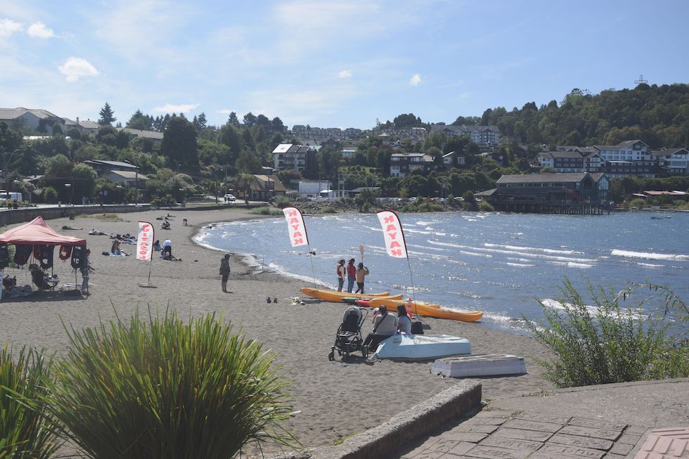 J010ap-0332-1-Puerto-Varas-Mole-7-3-m.jpg