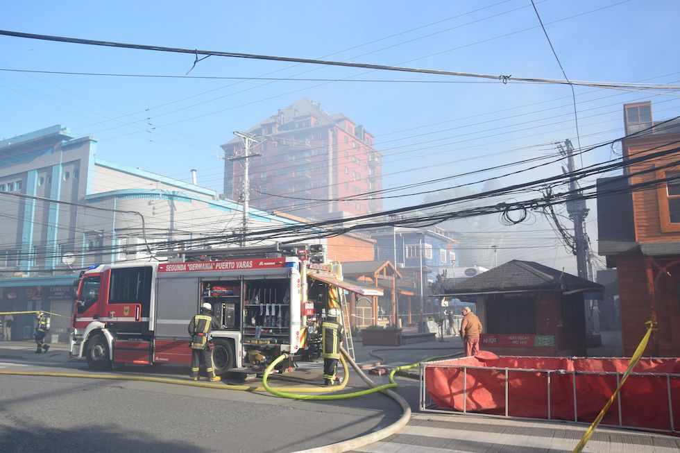 J039ap-0434-1-Puerto-Varas-Incendio-Buenas-Brasas-24-3-m.jpg