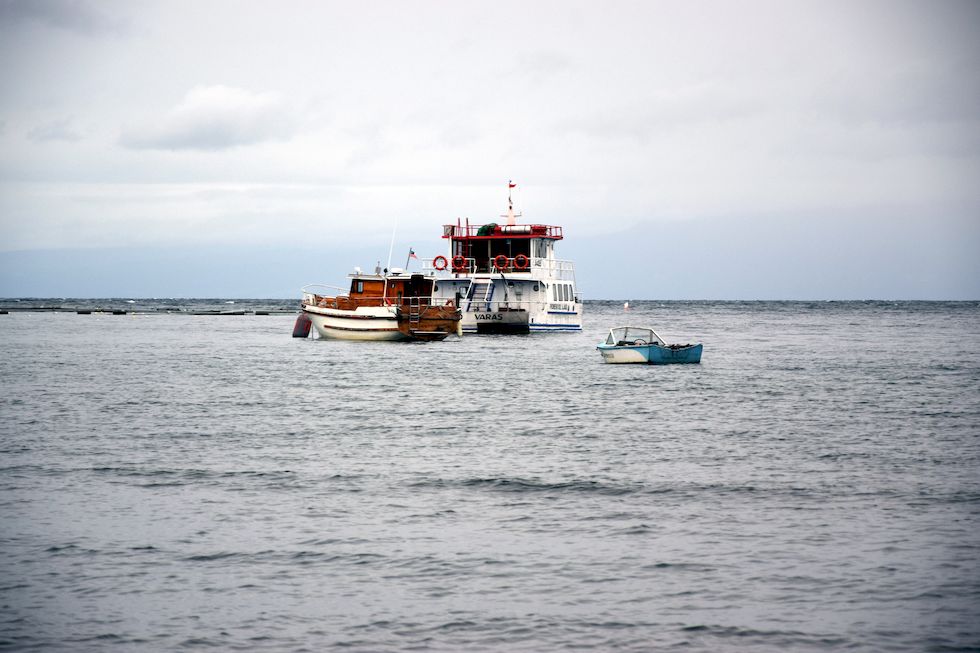 J060ap-0507-1-Puerto-Varas-Lago-Llanquihue-Boote-3-4-m.jpg