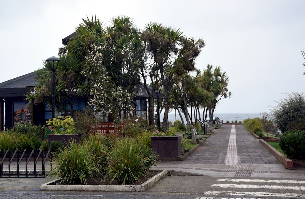 J068ap-0530-1-Puerto-Varas-Mole-Regen-6-4-m.jpg